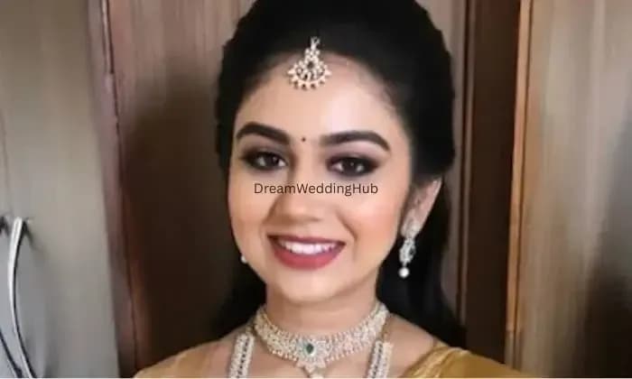 Mounika Beauty Parlour