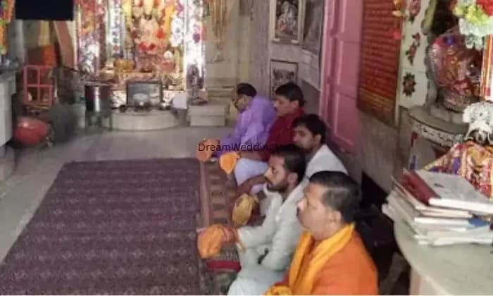 Astrologer Vaneet Sharma