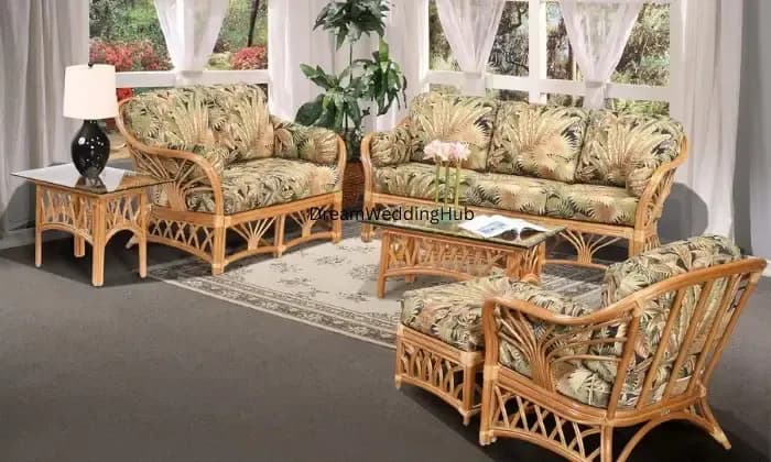 Lucky Furniture erode