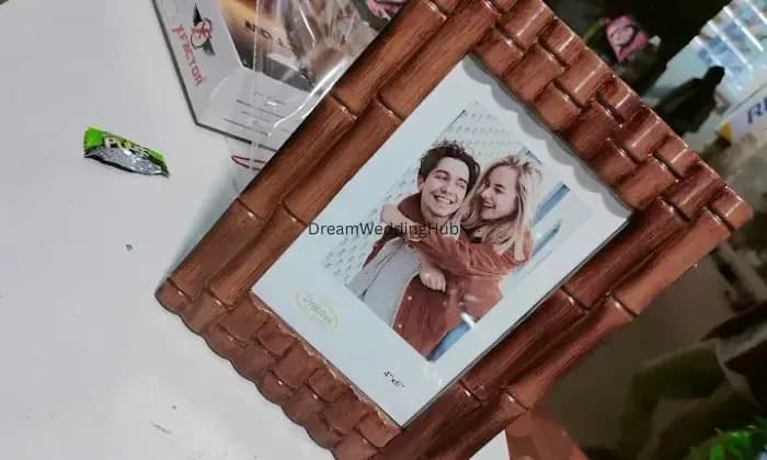 Silver stone garment and gift gallery