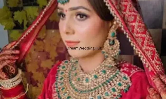 Makeup of dreams by heena