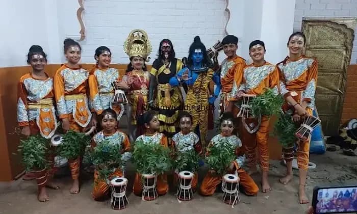 LENINS KINGDOM OF DANCE