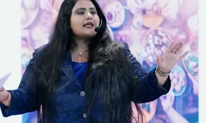 Anchor PPooja Bbrahmbhatt