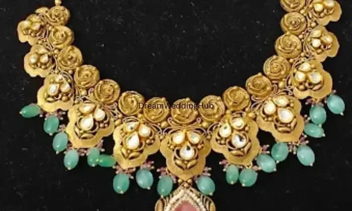 Paras gems  Diamonds