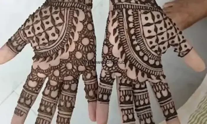 Kalaburagi Mehendi artist