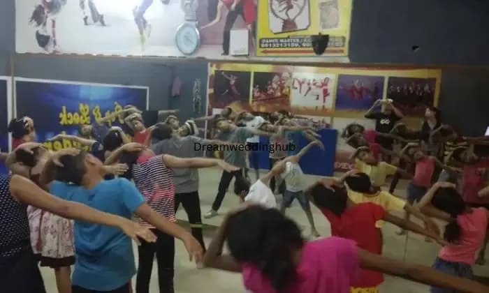 Pop  Lock Dance Academy