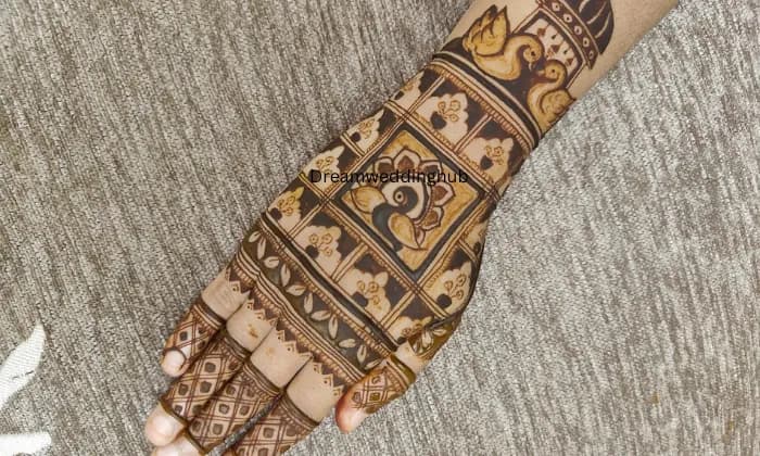 Achal's Mehndi Artist