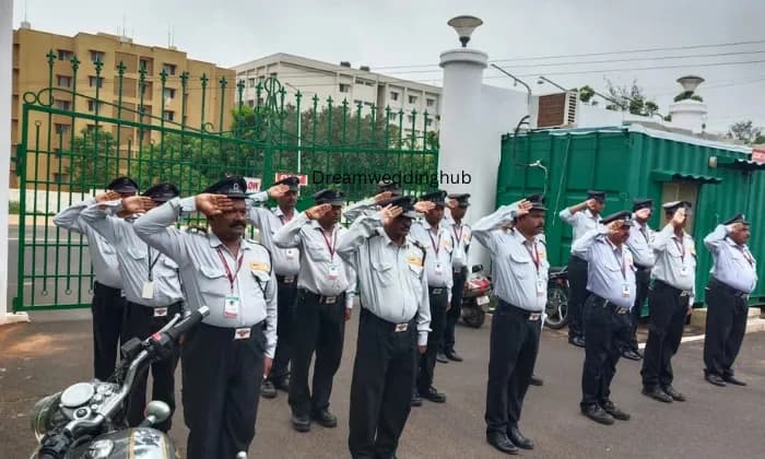 COMMANDER SECURITY SERVICES