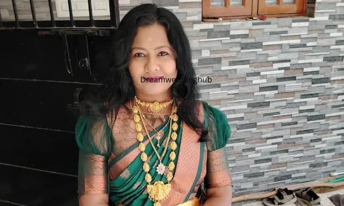 Touch & Shine Beauty and Makeup Studio