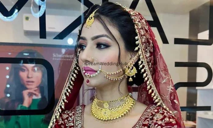 Paradise makeup studio