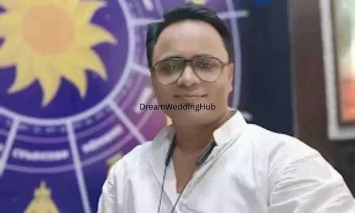 Astrologer Dhanaj Kumar