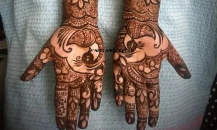 LAXMAN MEHANDI AND TATOO ARTIST