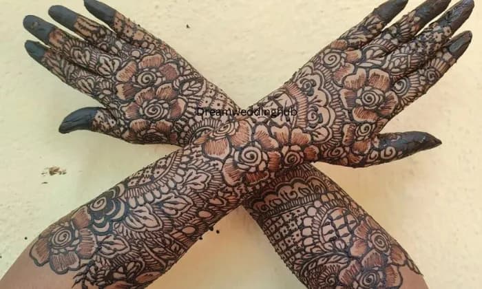 Royal mehendi artist 