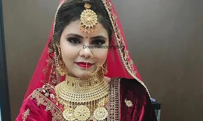 Sonia lehenga house and Makeovers