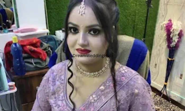 MAKEUP LADIES BEAUTY AC SALON