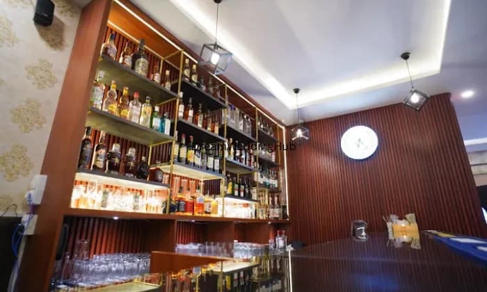 USA Gardens In Town Restaurant Bar