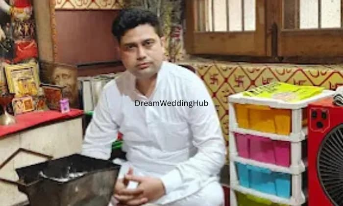 Astrologer Vikas Kumar Khanna