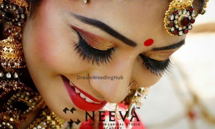 Neeva Unisex Salon