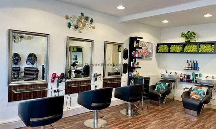 Forever Salon female