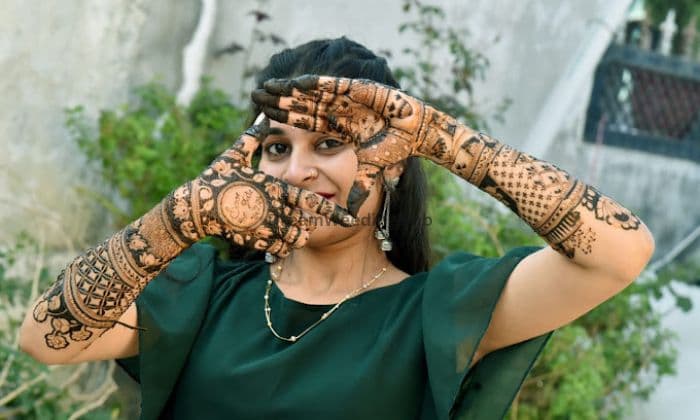 Sachi Mehndi And Nail Art Studio