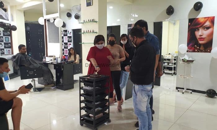 Perfect Looks Unisex Salon