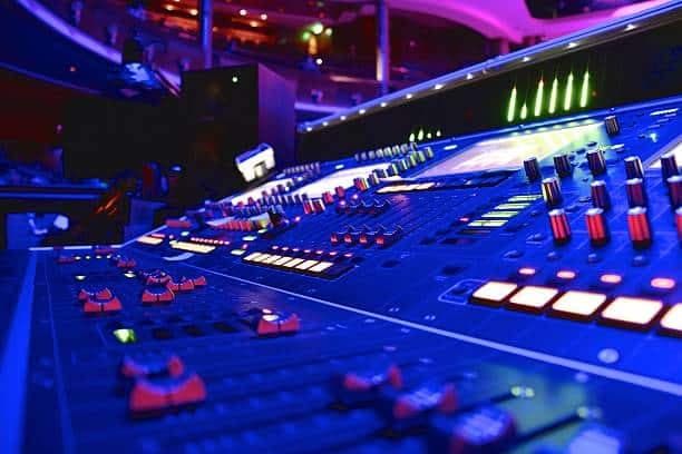 S R DJ LIGHT SOUND EVENT