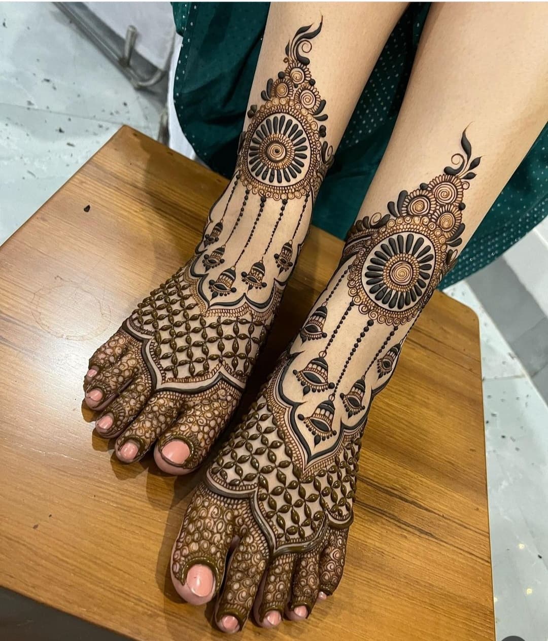 Friends Mehandi Art's