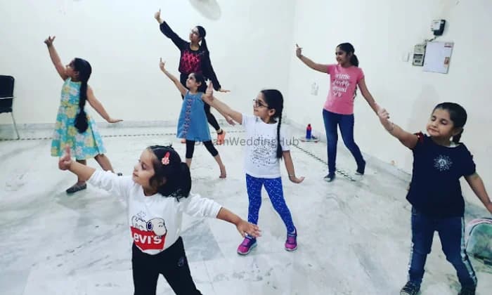 Dazzling Divas Fitness and Dance