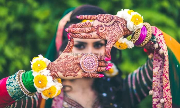 Rohit Bridal Mehndi Artist