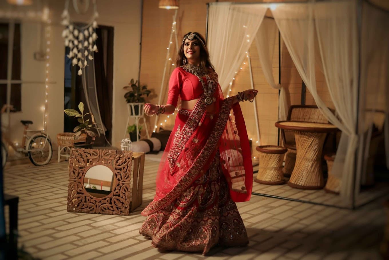 Poonam makeup artist