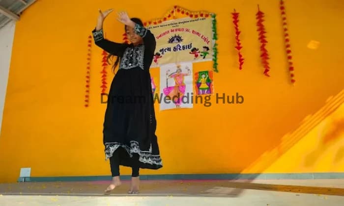 Raj Kapadiya Dance Class