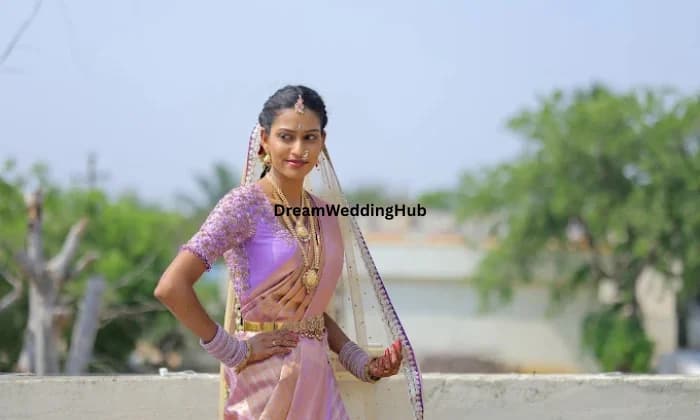 Trendy Looks Beauty Parlour