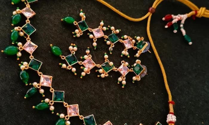 New Dhulilal Gajanand Jewellers