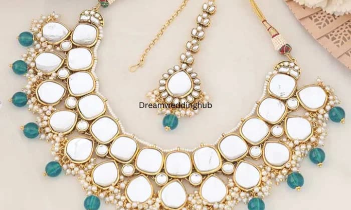 Ayesha Ornaments