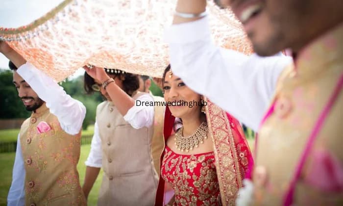 Adorn makeovers by Komal Taneja