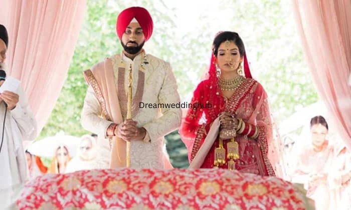 Bright Luxe Salon  Studio