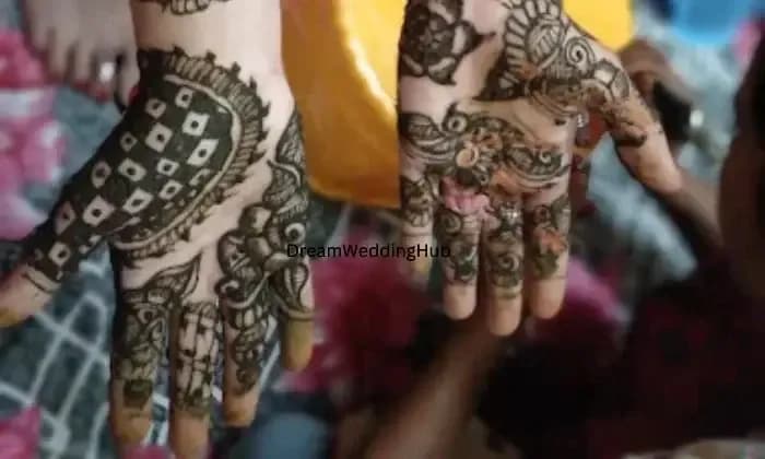 Mehandi Art  by  Nisha