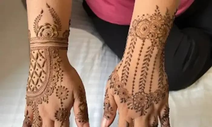 Nishat  Mehendi  Artist
