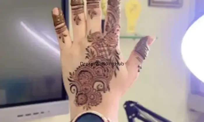 Rahul  International  Mehandi  Artist