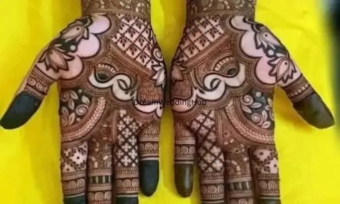 Om Bhai Mehndi Artist