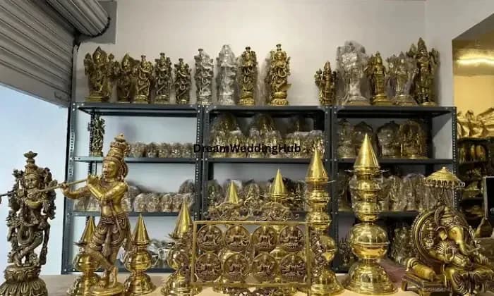 RADHA ARTS AND CRAFTS