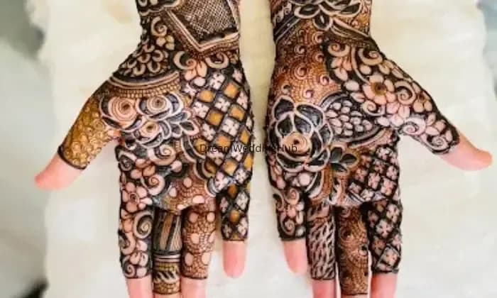 Tabassum Mehndi Artist