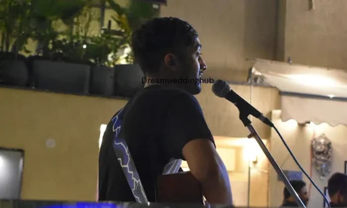 Deepanshu Live Music