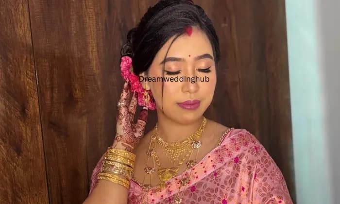 Sushavi makeup artist
