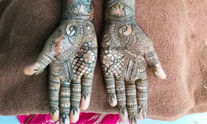 Vaishnavi Pillay Mehndi Artist