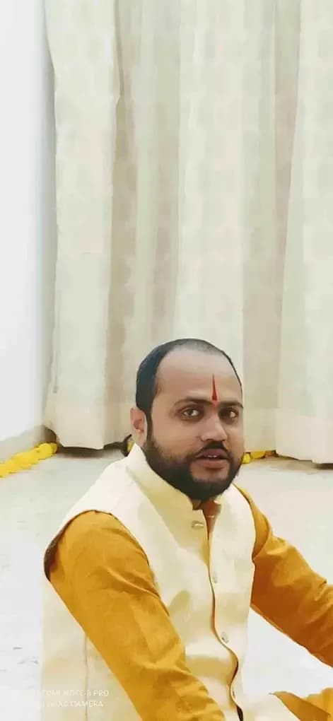 Pandit Rakesh Mishra