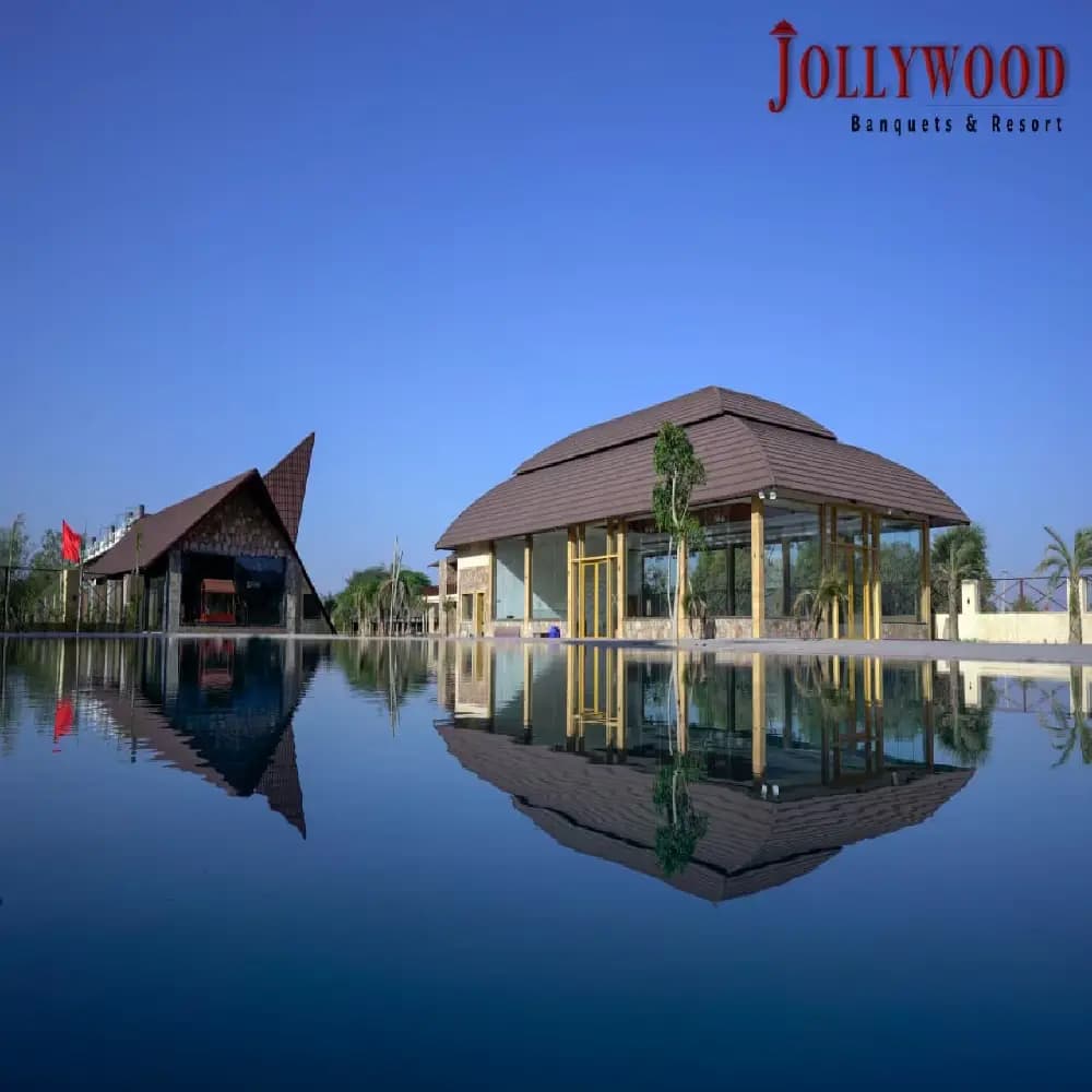 Jollywood Resort