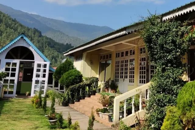 Pemaling Lords Inn Dirang