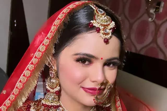 Glitter Glaze by Shivani