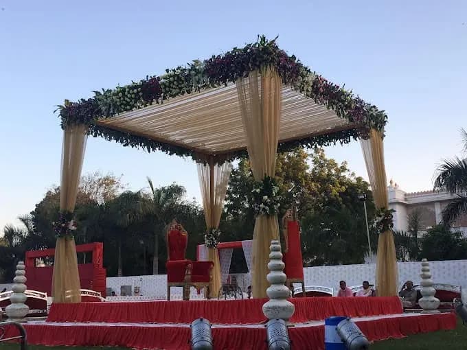 New Mukesh Decorators